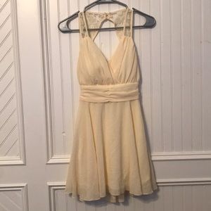 Gorgeous dress with open back and lace detail 💕